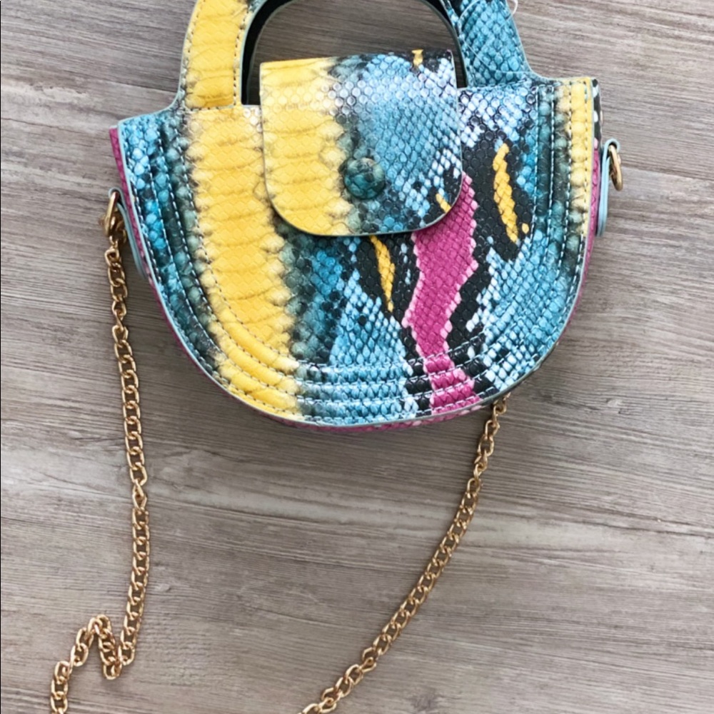 Crossbody bag